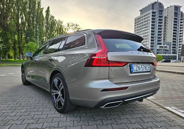 Volvo V60 cena 98500 przebieg: 164354, rok produkcji 2019 z Bydgoszcz małe 781